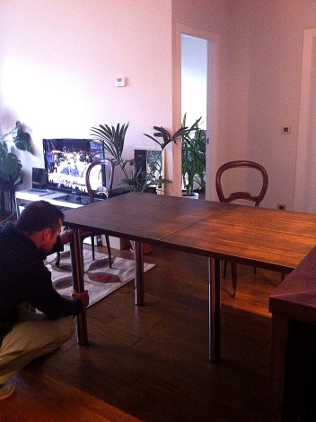 mesa comedor recogida barra madera apartamento pequeño montaje